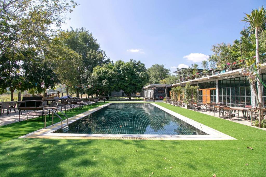 Hotel Oyo 75374 Baan Rak Mai Kanchanaburi Zewnętrze zdjęcie
