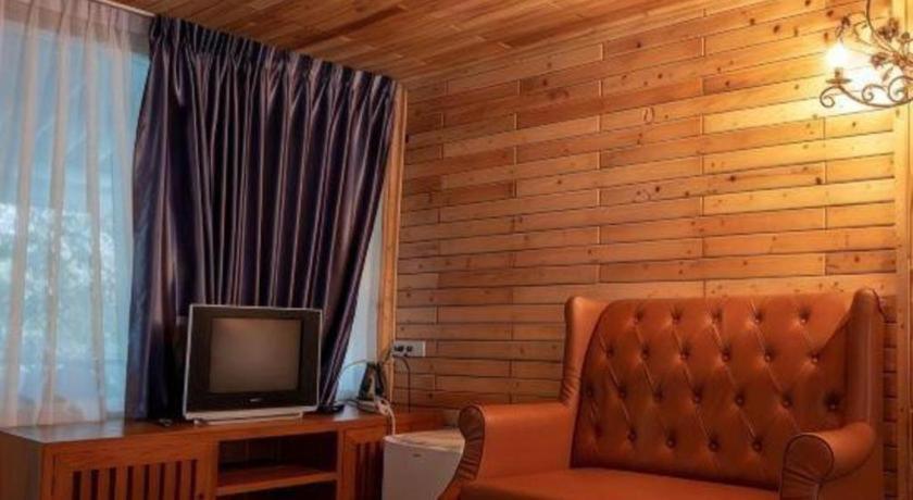 Hotel Oyo 75374 Baan Rak Mai Kanchanaburi Zewnętrze zdjęcie
